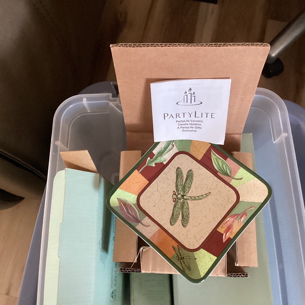 Ceramic candle holder